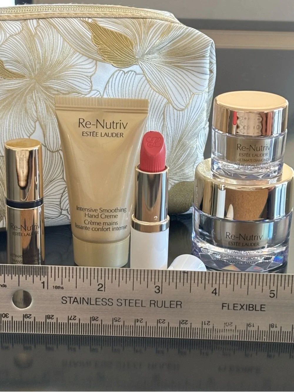 Estée Lauder 6 Piece Re-Nutriv Gift Set